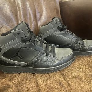 Jordan true flights 1